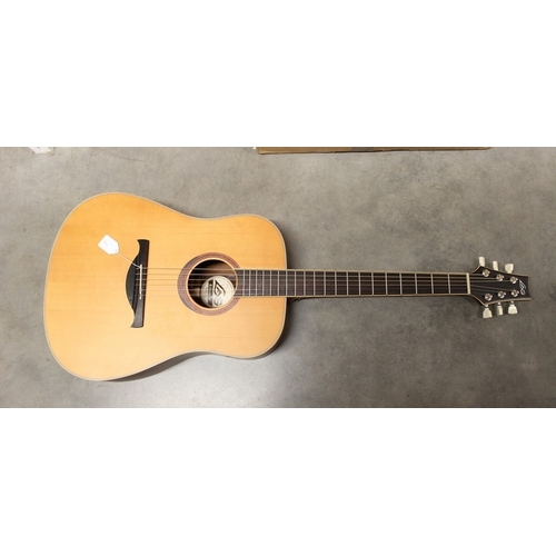 Lot 2032      