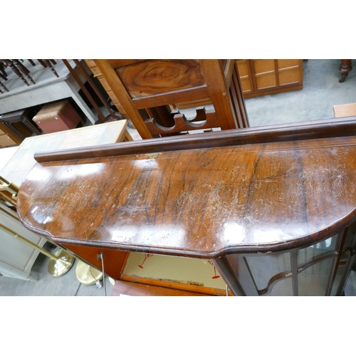 3014 - Mahogany Cocktail Cabinet. Approx. L 120cm D 35cm H 115cm