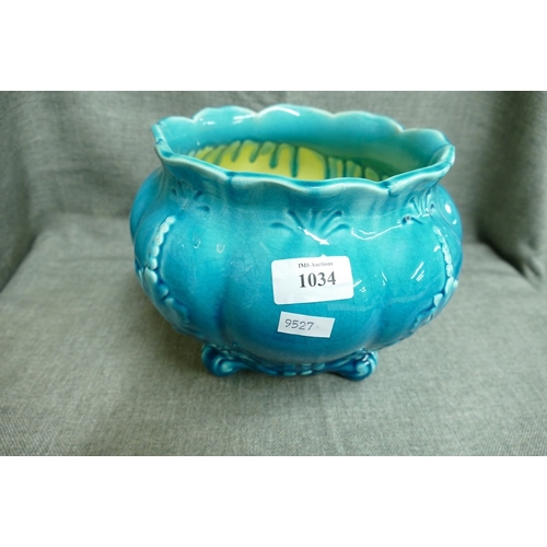 Lot 1034      