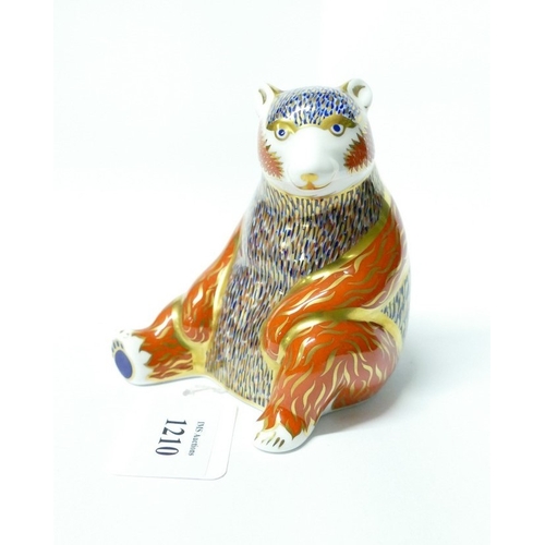 Royal Crown Derby Imari Paperweight "Honey Bear" complete with gold button.