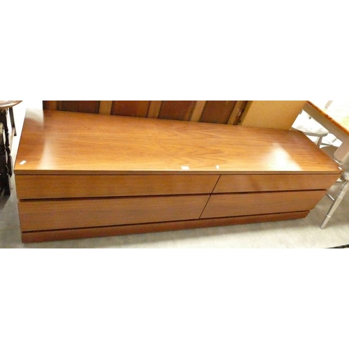 Lot 3033      