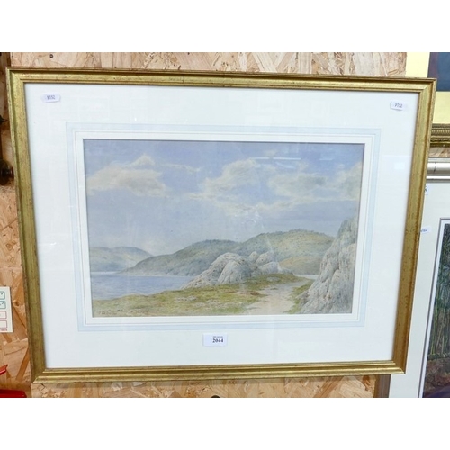 Lot 2044      