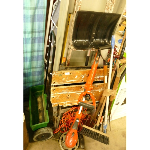 Lot 9         