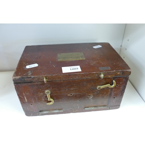 Lot 1005      
