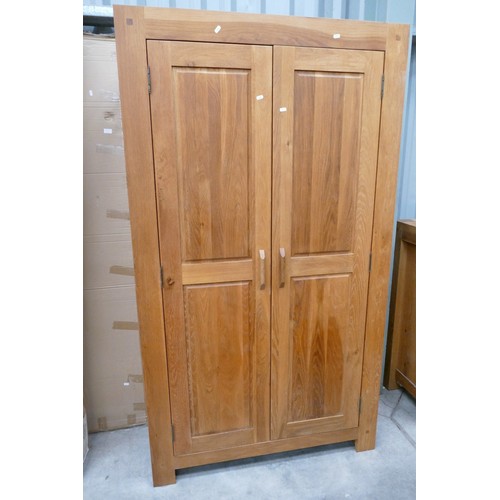 3016 - Boxed Oak Wardrobe.