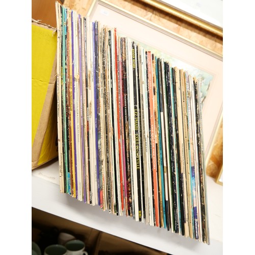 Box - Assorted Vinyl Records including Radiohead, The Animals, Frank Zappa, Ramones etc.