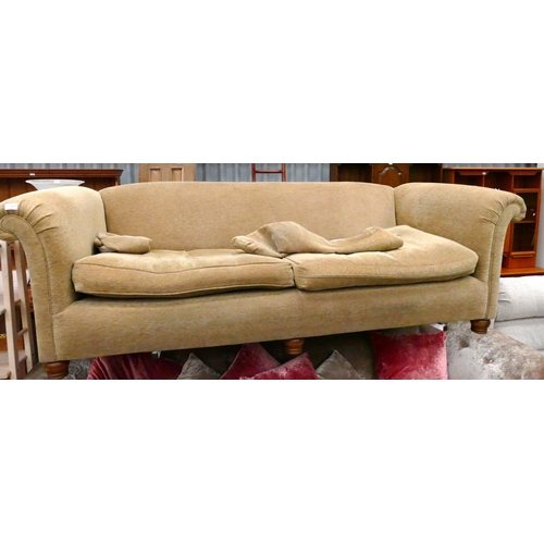 Lot 3035      