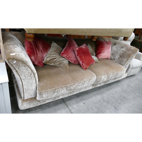 Lot 3036      