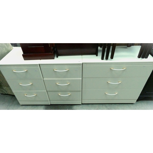 Lot 3049      