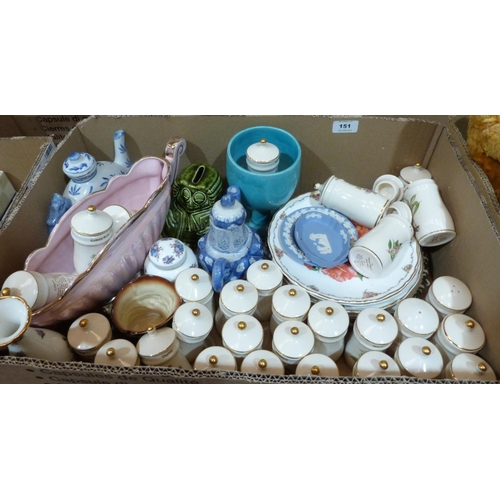 151 - A box of miscellaneous ceramics