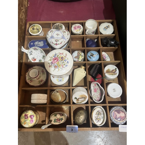 3 - A tray of ceramic boxes etc.