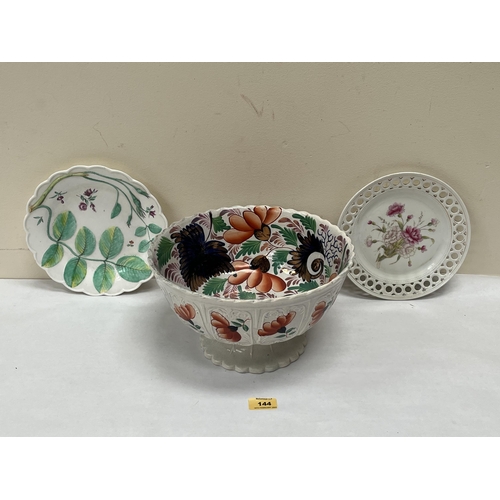 144 - A Victorian cottage lustre fruit bowl, 11½' diam; a Royal Worcester plate decorated with rose flower... 