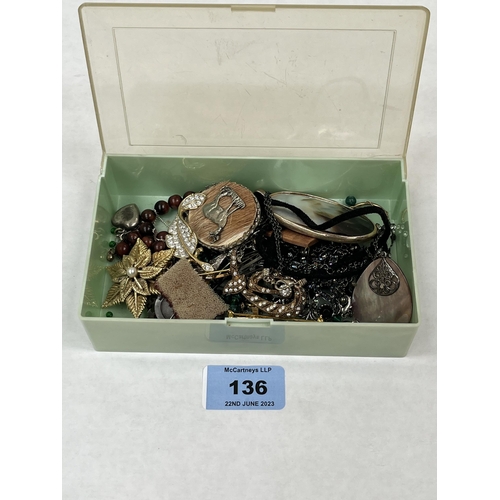 Lot 136       