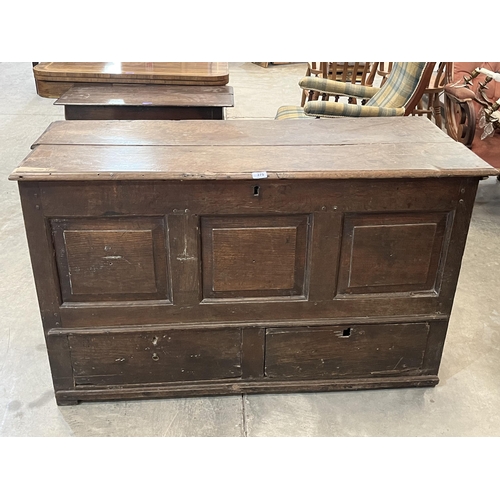 375 - An 18th century joined oak mule chest. 51' wide (A.F.)