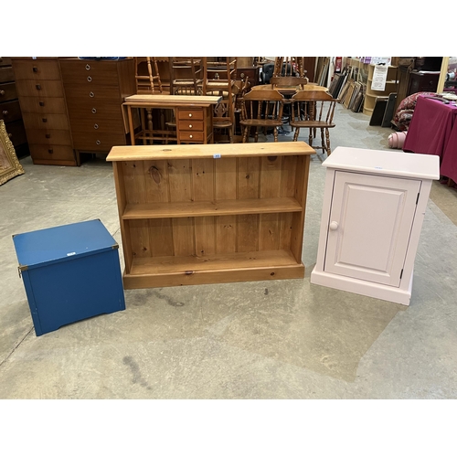 413 - A pine open bookcase; a painted pine cupboard and a painted box (3)