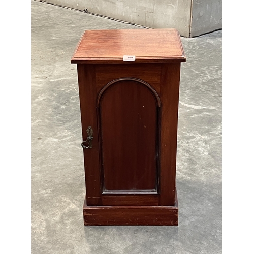 390 - A Victorian mahogany specimen chest of drawers enclosed by an arch panel door 27