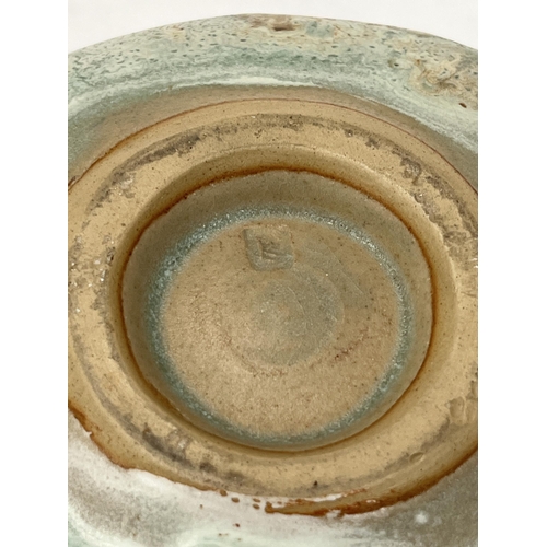 132 - * DAME LUCIE RIE, DBE. AUSTRIAN 1902-1995. An ovoid stoneware bowl, the interior with cylindrical pr... 