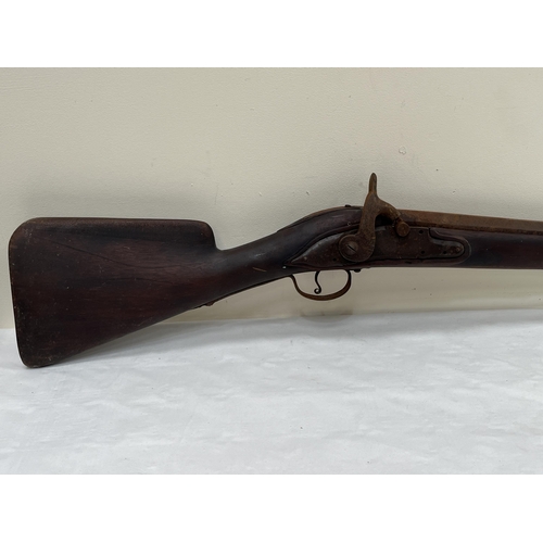 580 - A 19th Century percussion musket, 61½