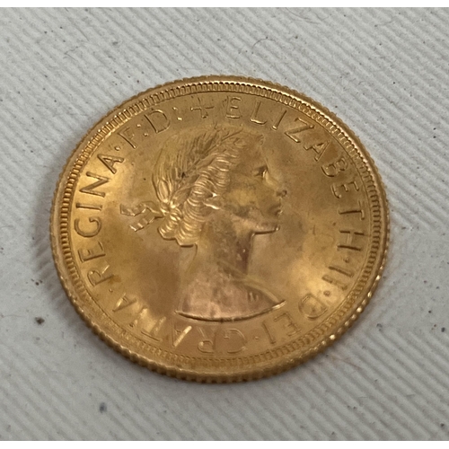 271 - Gold Coin. An Elizabeth II full Sovereign. 1963