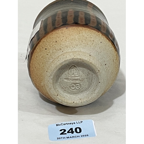 240 - JOHN LEACH FOR MUCHELNEY. BRITISH 1939-2021 A Unomi tea jar. Impressed artist's seal. 3¾