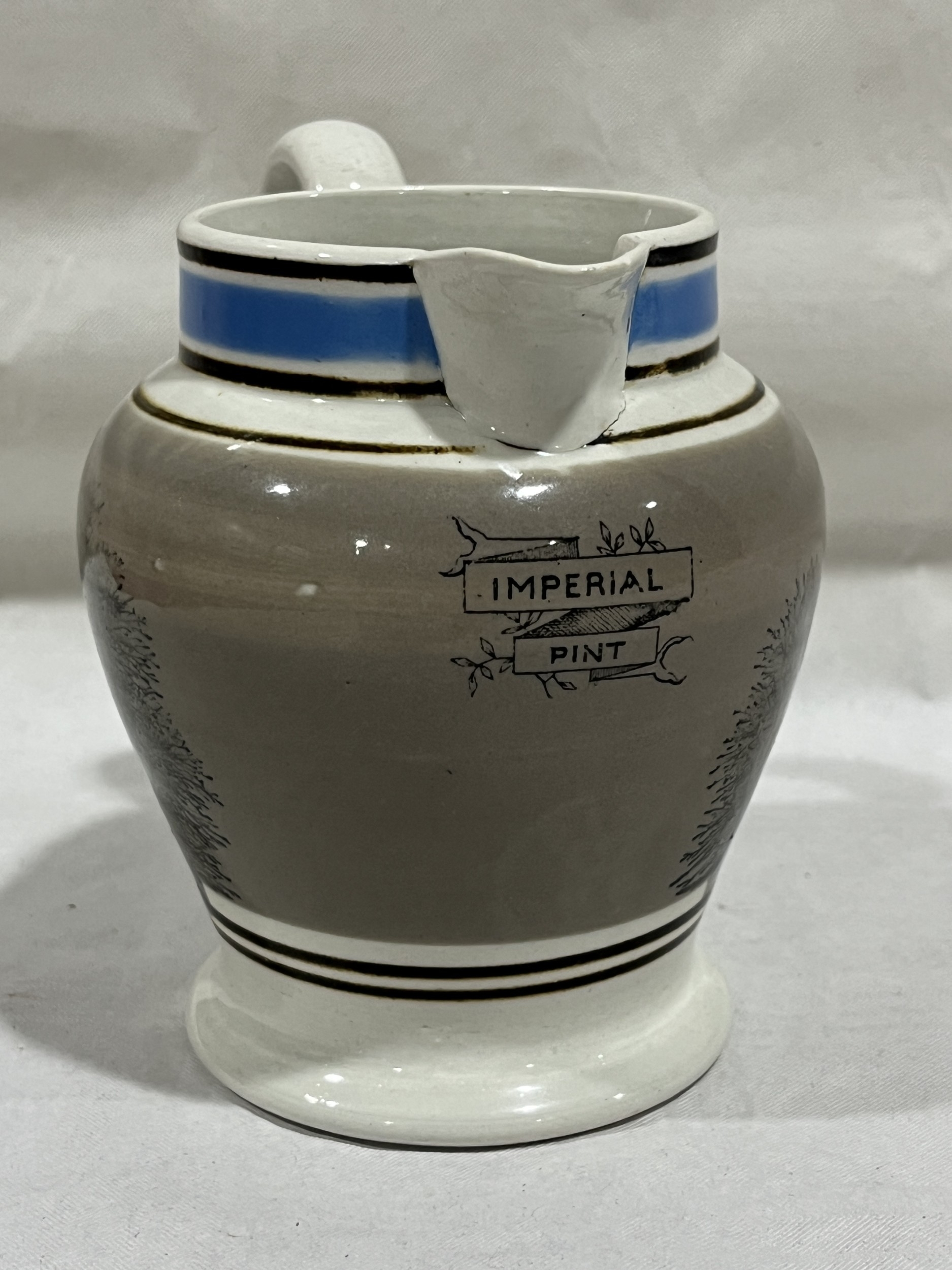 Mochaware bellied pedestal pint jug c1850, dendritic pattern grey ...