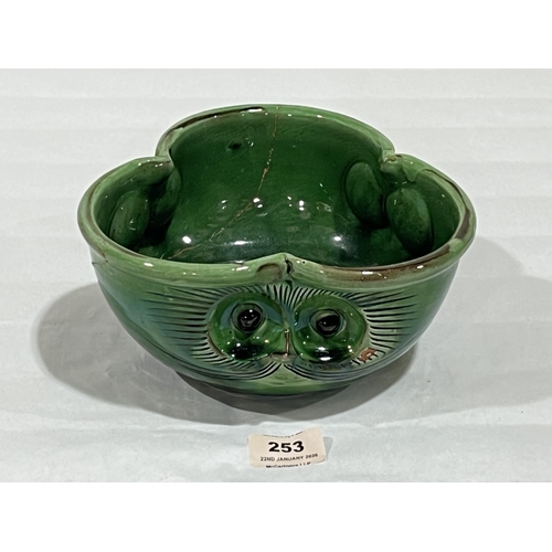 Lot 253       