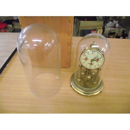 Glass dome clock + extra larger glass dome.
