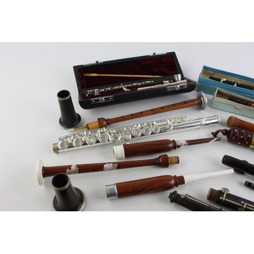 ,Job Lot Of Vintage MUSICAL INSTRUMENTS & Parts Inc. Flute Etc