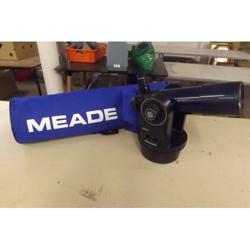 Meade ETX 70 Telescope and tripod with case and plug in remote, D=70