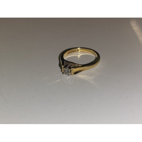 29 - 18ct gold and diamond 0.25ct solitaire ring size m half 4.6g