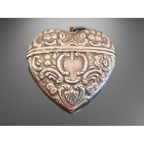 33 - A Decorated Silver Heart Vesta marked 925 Sterling