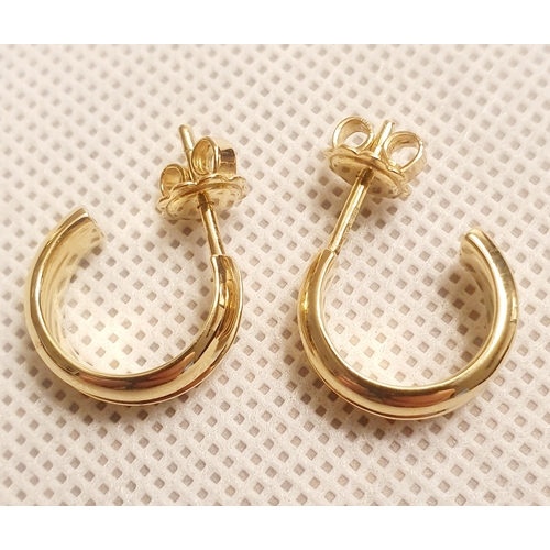 2 - Pair of 18ct Gold Earrings, weight 7.35g