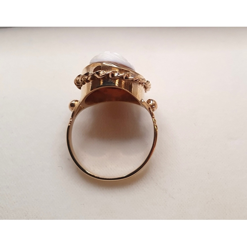 24 - 9ct Gold Cameo Ring, gross weight 9.13g, size V