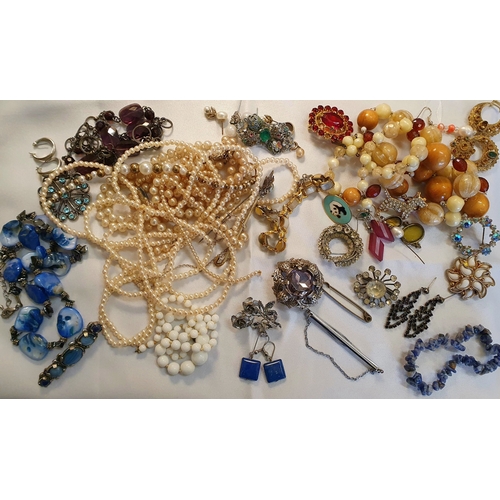 60 - A Large Selection of Quality Costume Jewellery in Bag