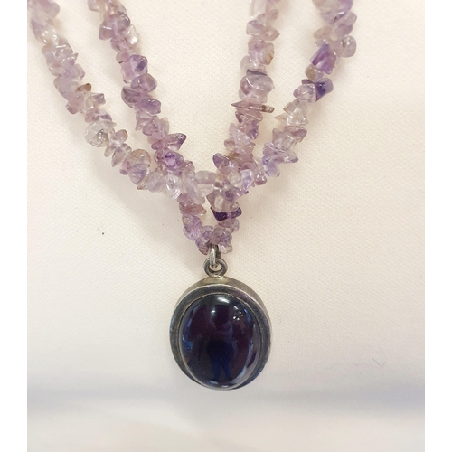 61 - A Vintage Amethyst Chips Necklace with Amethyst Pendant on a Silver Clasp