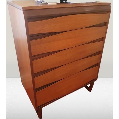 85 - White & Newton mid-century teak and Afromosia five-drawer tallboy chest of drawers.

Size is 42 inch... 