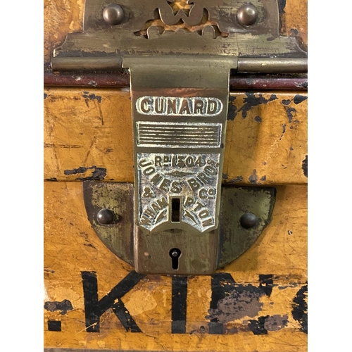 75 - OCEAN LINER: Rare Cunard emigrants' tin trunk with Cunard/Jones Brothers, Wolverhampton to the lock,... 