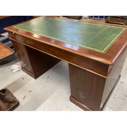 109 - 19th cent. Mahogany pedestal desk, the top with moulded edge and green gold tooled leather above thr... 