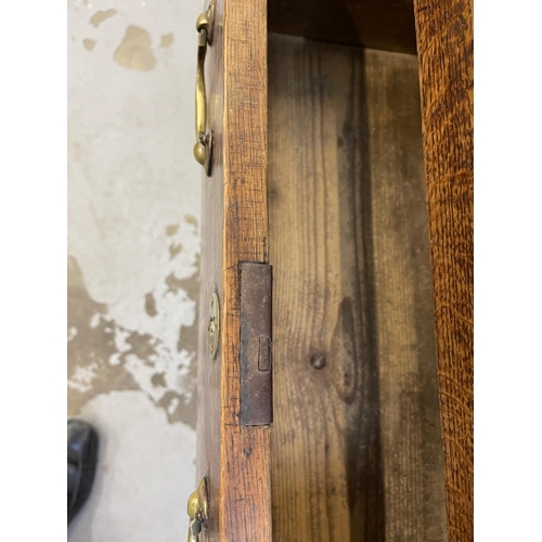 116 - 18th cent. Oak dresser the base with three drawers brass handles crossbanded with mahogany on cabrio... 