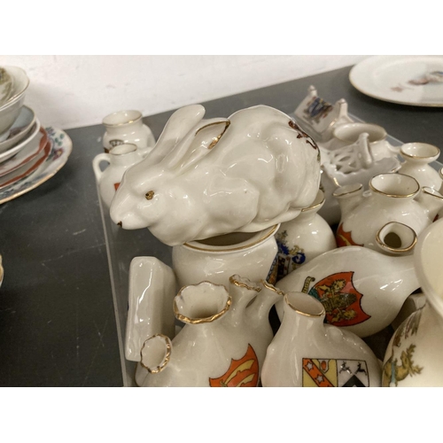 200 - 20th cent. Ceramics: Crested ware, quantity of assorted vases, shoe, cheese dish, rabbit City of Lon... 