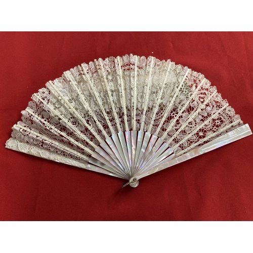 225 - 19th cent. Mother of pearl and lace fan, boxed with Dickins & Jones Fan Specialists label.