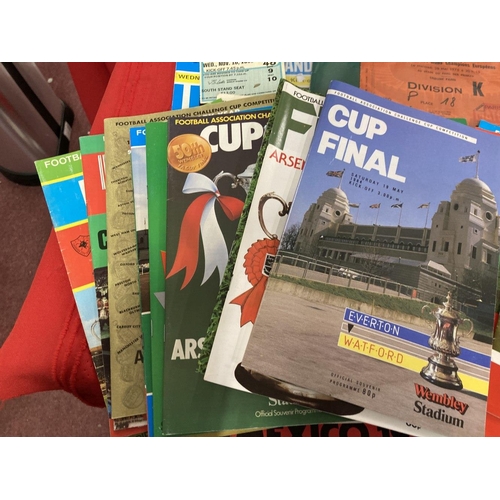 277 - Football: England and Cup Final programmes from the 1970s Bayern Munich v Leeds European Cup Final p... 