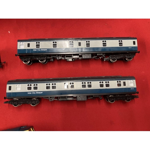 295 - Toys: Model railways Hornby OO scale Class 35 No. D7022 Locomotive plus three Inter-City sleeper car... 