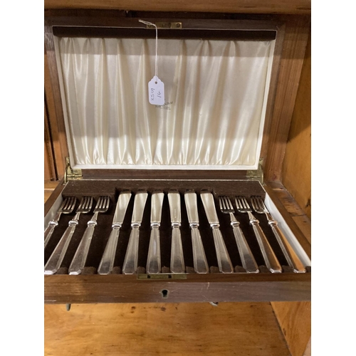 3 - 20th cent. Mappin & Webb six place setting fish knives and forks enclosed in a satin lined case. Plu... 