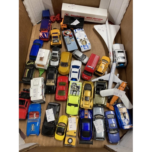 301 - Toys: Diecast cars and planes including Corgi, Concord, Matchbox Seaplane, various Hot Wheels, Matte... 