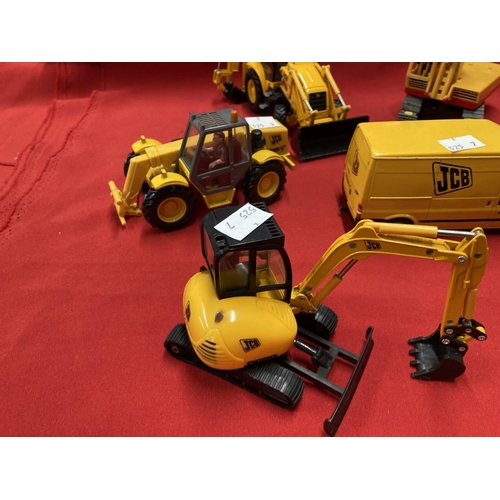 312 - Toys: Diecast Britain's Farming JCB licensed products. Includes 3CX Backhoe Loader, 40576 Ford Trans... 