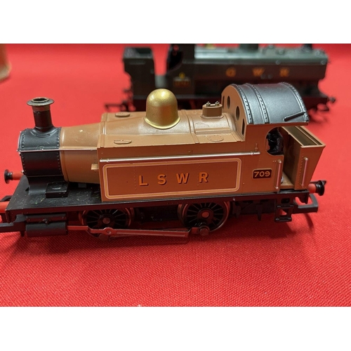 320 - Toys: Model railways Hornby OO scale Steam Locomotives GWR 2761 Pannier Tank, R2597 BR- Class OF 0-4... 