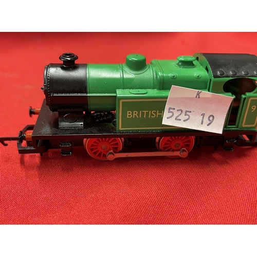 320 - Toys: Model railways Hornby OO scale Steam Locomotives GWR 2761 Pannier Tank, R2597 BR- Class OF 0-4... 