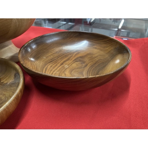 380 - 20th cent. Treen: Turned English walnut large rimmed bowl 13ins, small limewood bowl 5ins, block woo... 