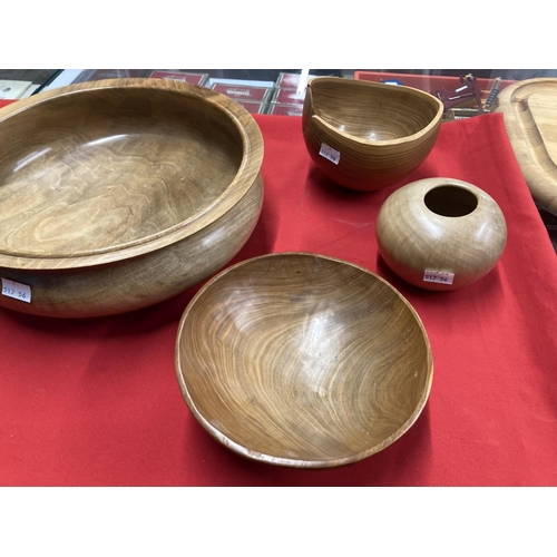 380 - 20th cent. Treen: Turned English walnut large rimmed bowl 13ins, small limewood bowl 5ins, block woo... 